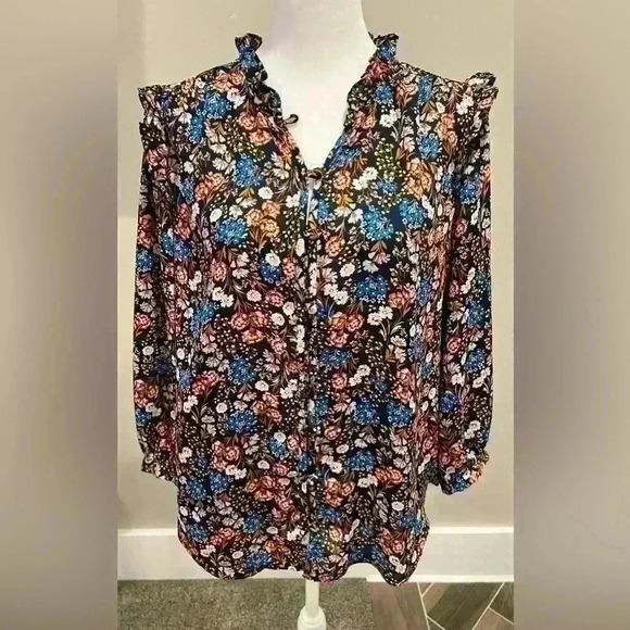 ✨Lauren Conrad size large flowy blouse floral - Picture 1 of 6
